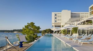 Iskoristite luksuzni WELLNESS BIJEG u Puli: 2 noćenja s POLUPANSIONOM za dvoje u Grand Hotelu Brioni - A Radisson Collection Hotel uz unutarnji BAZEN, opuštanje u SAUNI i fitness!