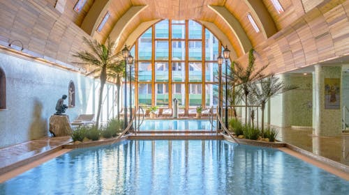 NaturMed Hotel Carbona - Wellness odmor, Heviz, Mađarska - 688 EUR - 4x noćenje u Standard dvokrevetnoj plus sobi za 2 osobe, Polupansion (doručak i večera)