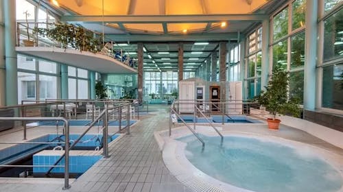 Hotel Baratsag - Termalni odmor, Hajdúszoboszló, Mađarska - 340 EUR - 3x noćenje u dvokrevetnoj Standard sobi za 2 osobe, Polupansion (buffet doručak i večera)