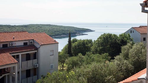 Apartmani Unija - Ljeto u Dugoj Uvali, Krnica, Istra, Hrvatska - 492 EUR - 7x noćenje u apartmanu za 4 osobe, Klima
