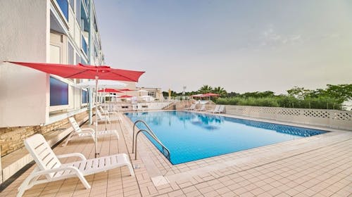 Hotel Plavi Plava Laguna - Obiteljsko ljeto u Poreču, Poreč, Istra, Hrvatska - 699 EUR - 5x noćenje u Classic dvokrevetnoj sobi s balkonom i dodatnim ležajem za 2 osobe (1. dijete do 11,99 godina i 2. dijete do 4,99 godina besplatno), Polupansion