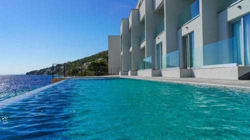 Hotel Saint Hildegard - Svibanjski odmor uz more u Dalmaciji, Omiš, Dalmacija, Hrvatska - 409 EUR - 3x noćenje u dvokrevetnoj Standard sobi za 2 osobe, Polupansion
