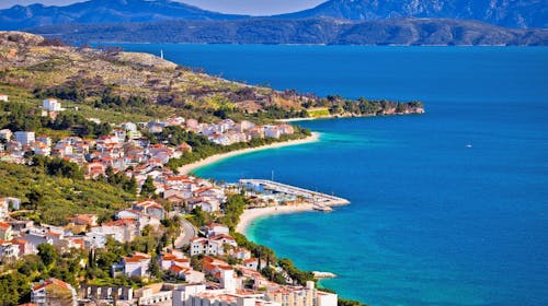 Villa Vinka - Obiteljski odmor u Tučepima izvan glavne sezone, Tučepi, Makarska rivijera, Dalmacija, Hrvatska - 376 EUR - 3x noćenje u Comfort sobi s dodatnim ležajem i balkonom (pogled more) za 2 osobe (1 dijete do 12 godina i 1 dijete do 3 godine besplatno), Polupansion