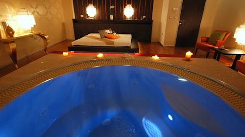 GH Bernardin - Wellness Paradise Spa - Najam VIP suite, Portorož, Slovenija - 128 EUR - Najam prostora s biljno-finskom saunom u trajanju od 2 sata za 2 osobe, Korištenje hidromasažnog bazena i prostora za opuštanje