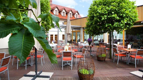Hotel Triglav Dobrna - Odmor za obitelji s polupansionom, Dobrna, Slovenija - 288 EUR - 2x noćenje u trokrevetnoj sobi za 2 osobe (1 dijete do 11,99 godina i 1 dijete do 3,99 godina besplatno), Polupansion