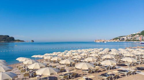 Hotel Slovenska plaža - Top ljetna sezona u Budvi, Budva, Crna Gora - 779 EUR - 4x noćenje u Standard dvokrevetnoj sobi s balkonom za 2 osobe, Polupansion (buffet doručak i večera)