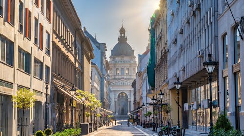 Escala Hotel & Suites Budapest - Obiteljski odmor, Budimpešta, Mađarska - 318 EUR - 2x noćenje u dvosobnom apartmanu za 4 osobe, Buffet doručak