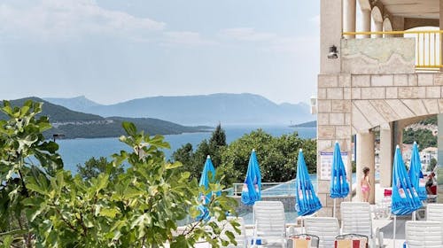 Hotel Stella - Ljetni odmor u Neumu, Neum, Bosna i Hercegovina - 413,50 EUR - 3x noćenje u Comfort sobi s balkonom i pogledom na more za 2 osobe, Polupansion