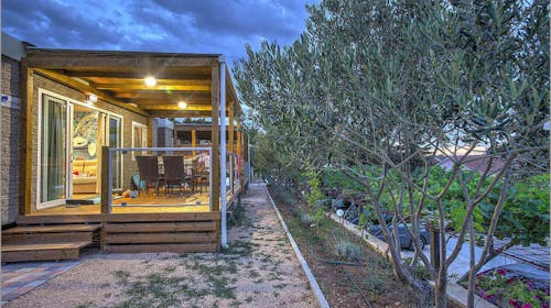 Kamp Rehut - Mobilne kućice - 1. svibanj na otoku Murter, Slanica, otok Murter, Dalmacija, Hrvatska - 198 EUR - 2x noćenje u mobilnoj kućici Adria, Aurora, Sunset ili Onyx za 4 osobe, Besplatan Wi-Fi