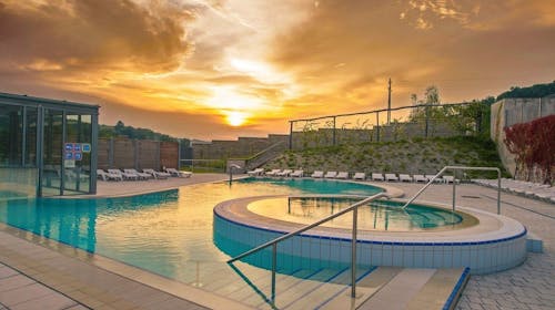 Glamping Bioterme - Mini proljetni glamping s polupansionom u termama, Mala Nedelja, Ljutomer, Slovenija - 186 EUR - 1x noćenje u glamping villi ili šatoru za 2 osobe, Polupansion