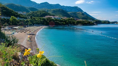Hotel Bono by Aycon - Obiteljsko ljeto, Bečići, Crna Gora - 1.175 EUR - 7x noćenje u dvokrevetnoj Standard sobi (s dodatnim ležajem) za 2 osobe (1 dijete do 11,99 godina besplatno), Doručak