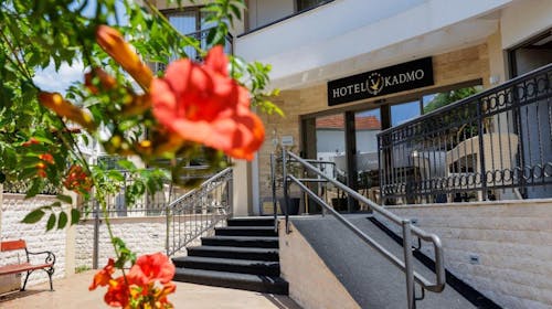 Hotel Kadmo by Aycon - Obiteljski kraj ljeta, Budva, Crna Gora - 383 EUR - 3x noćenje u dvokrevetnoj Standard sobi za 2 osobe (1 dijete do 11,99 godina besplatno), Doručak