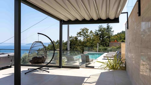 Top Apartments Opatija - Luksuzni odmor u 5* apartmanu, Opatija, Hrvatska - 529 EUR - 2x noćenje u apartmanu s 2 spavaće sobe za 4 osobe (2 djece do 12 godina besplatno) ili za 5 odraslih osoba, Piće dobrodošlice