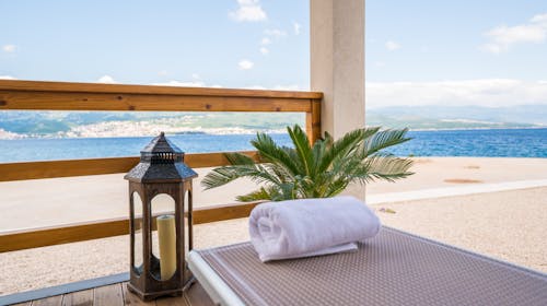 Kamp Tiha Šilo - Svibanjski produženi odmor na Krku, Šilo, otok Krk, Hrvatska - 939 EUR - 7x noćenje u Standard mobilnoj kućici za 4 osobe, Tradicionalni krčki ručak u restoranu Portić