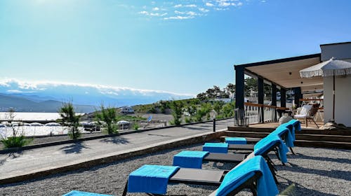 Kamp Tiha Šilo - Pozdrav ljetu na Krku, Šilo, otok Krk, Hrvatska - 1.049 EUR - 7x noćenje u Standard mobilnoj kućici za 4 osobe, Tradicionalni krčki ručak u restoranu Portić