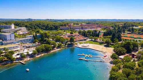 Hotel Albatros Plava Laguna - All inclusive obiteljsko ljeto u Poreču, Poreč, Istra, Hrvatska - 1.969 EUR - 7x noćenje u dvokrevetnoj Economy sobi s dodatnim ležajem za 2 osobe (1. dijete do 11,99 godina i 2. dijete do 4,99 godina besplatno), All inclusive