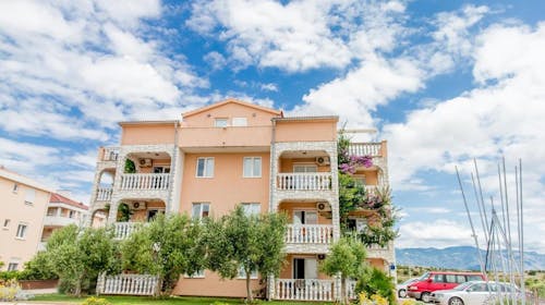 Peris Resort apartments - Odmor na Pagu - Jednosoban apartman, Novalja, Pag, Dalmacija, Hrvatska - 110 EUR - 2x noćenje u jednosobnom apartmanu (2+2) za 4 osobe, Korištenje vanjskog bazena