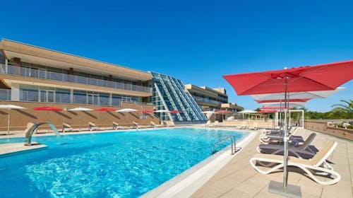 Hotel Molindrio Plava Laguna - Obiteljsko ljeto u Poreču, Poreč, Istra, Hrvatska - 885 EUR - 5x noćenje u Economy sobi za 2 osobe (1 dijete do 11,99 godina i 1 dijete do 4,99 godina besplatno), Polupansion