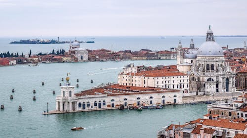 Katamaranom u Veneciju - Karta za djecu, Venecija, Italija - 39,50 EUR - Jednodnevni izlet u Veneciju katamaranom za 1 dijete od 3 do 12 godina, Cijena karte