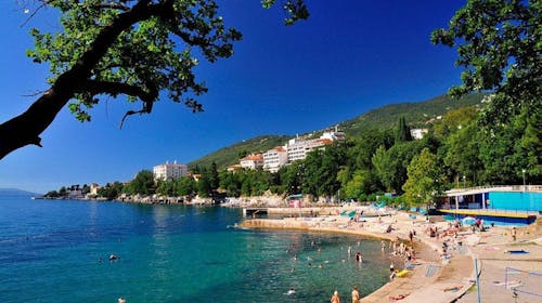 Apartmani Kestenovi dvori - Odmor na Opatijskoj rivijeri, Lovran, Hrvatska - 55 EUR - 1x noćenje u apartmanu za 4 osobe, Posteljina i ručnici