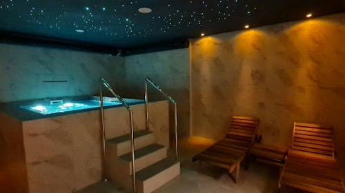 Hotel Astorya - Obiteljski odmor u Banjoj Luci, Banja Luka, Bosna i Hercegovina - 103 EUR - 1x noćenje u dvokrevetnoj sobi za 2 osobe (dijete do 6 godina besplatno), Doručak