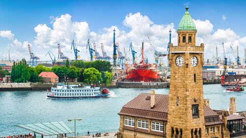 A&O Hamburg City - City break u lučkom gradu, Hamburg, Njemačka - 158 EUR - 2x noćenje u dvokrevetnoj Standard sobi ili obiteljskoj sobi za 2 osobe (2 djece do 17 godina besplatno), Doručak