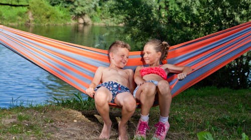 Camping Bela krajina - Obiteljski odmor uz Kupu, Podzemelj, Gradac, Slovenija - 290 EUR - 2x noćenje u mobilnoj kućici za 4 osobe, Neograničeno korištenje Kolpacabana fun parka