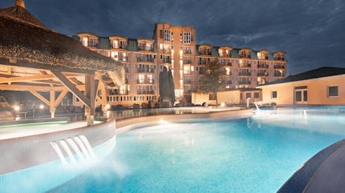 Hotel Európa Fit Superior Hévíz - Spa i wellness odmor, Hévíz, Mađarska - 739 EUR - 4x noćenje u dvokrevetnoj Standard sobi za 2 osobe, Polupansion