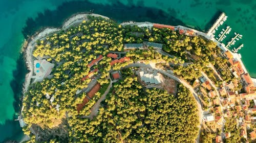Fontanta Resort - Bayside Park - Last minute proljeće na Hvaru, Jelsa, Hvar, Dalmacija, Hrvatska - 150 EUR - 2x noćenje u studio Deluxe apartmanu za 2 osobe (dijete do 11,99 godina besplatno), Paket dobrodošlice