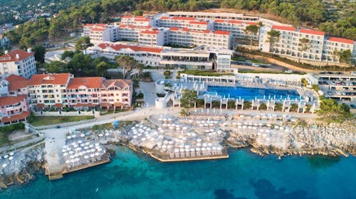 Vitality Hotel Punta - Proljeće na Lošinju za parove, Veli Lošinj, Hrvatska - 326 EUR - 2x noćenje u dvokrevetnoj Standard sobi morska strana za 2 osobe, Polupansion (doručak i večera)