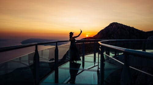 Medora Auri Family Beach Resort - Vrhunski odmor s grijanim vanjskim bazenom krajem svibnja - Comfort rezidencija, Podgora, Makarska rivijera, Dalmacija, Hrvatska - 282 EUR - 2x noćenje u Comfort dvokrevetnoj sobi hotelske rezidencije za 2 osobe (1 dijete do 8,99 godina besplatno), Polupansion