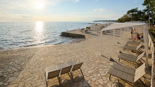 Hotel Pelegrin Plava Laguna - Ljeto u obnovljenom hotelu u Istri, Umag, Istra, Hrvatska - 1.882 EUR - 5x noćenje u Classic sobi s balkonom (park strana) za 2 osobe (1. dijete do 11,99 godina i 2. dijete do 4,99 godina besplatno), Polupansion