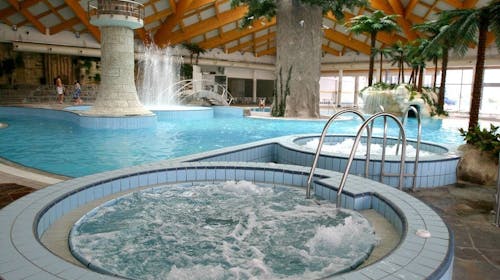 Hotel Hills Spa & Thermal Resort - Proljeće i početak ljeta - Wellness i zabava, Sarajevo, Bosna i Hercegovina - 108 EUR - 1x noćenje u dvokrevetnoj Deluxe sobi za 2 osobe (1 dijete do 6 godina i 1 dijete do 12 godina besplatno), Doručak