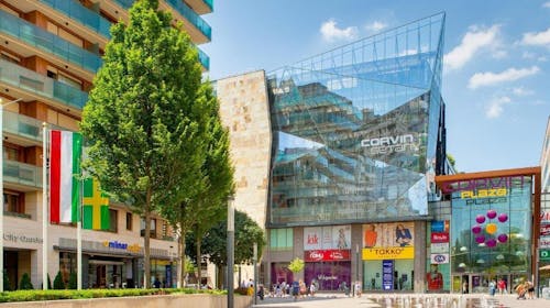 Escala Hotel & Suites Budapest - Obiteljski odmor, Budimpešta, Mađarska - 348 EUR - 2x noćenje u dvosobnom apartmanu za 4 osobe, Buffet doručak