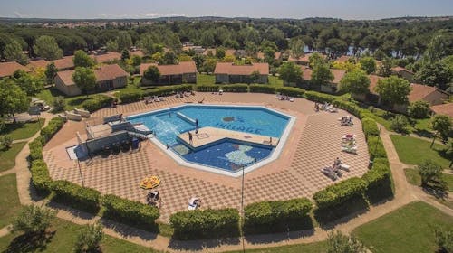 Bi Village Holiday Center - Početak ljeta u vrhunskom kampu - Holiday Home, Fažana, Istra, Hrvatska - 403 EUR - 3x noćenje u mobilnoj kućici Holiday Home za 4 osobe, Holiday Home Comfort Lemon ili Holiday Home Comfort Orange (ovisno o raspoloživosti) za 6 osoba, Posteljina i ručnici
