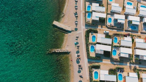 Terra Park Phalaris - Obiteljsko ljeto u savršenom kampu - Pinus Holiday Home s bazenom, Novalja, Pag, Dalmacija, Hrvatska - 429 EUR - 2x noćenje u Pinus Holiday Home s bazenom za do 5 osoba (4 odrasle osobe i 1 dijete do 11,99 godina), Korištenje privatnog grijanog bazena