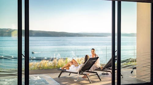 Aminess Younique Narrivi Hotel - Luksuzno obiteljsko ljeto uz more, Crikvenica, Hrvatska - 981 EUR - 4x noćenje u Premium dvokrevetnoj sobi s balkonom za 2 osobe (1 dijete do 9,99 godina besplatno), Bogati buffet doručak