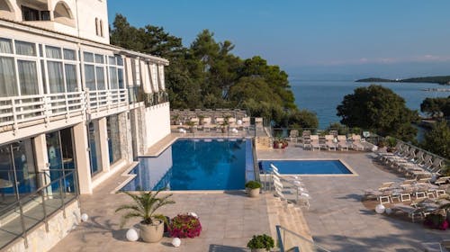 Hotel Malin - Ljeto u vrhunskom hotelu na Krku - Superior soba, Malinska, otok Krk, Hrvatska - 933 EUR - 3x noćenje u Superior dvokrevetnoj sobi s balkonom za 2 osobe, Polupansion