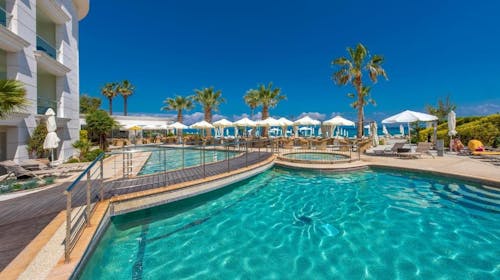 All inclusive ljetni bijeg u Grčku avionom, Thessaloniki, Grčka - 2.699 EUR - 7x noćenje u hotelu 4* za 2 osobe, Polupansion