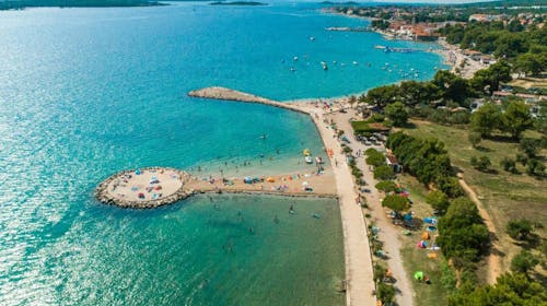 Ilirija Resort - Hotel Villa Donat - Romantično ili obiteljsko ljeto s punim pansionom - Akcijska cijena, Sv. Filip Jakov, Dalmacija, Hrvatska - 1.519 EUR - 7x noćenje u dvokrevetnoj Comfort sobi za 2 osobe (1 dijete do 7 godina i 1 dijete do 12 godina besplatno), Puni pansion