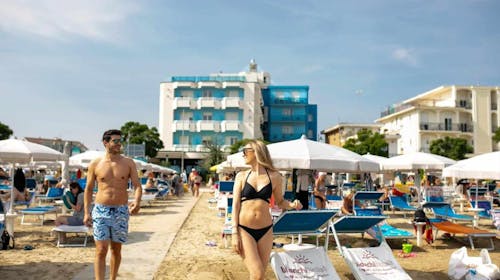 Hotel Levante - Ljeto na talijanskoj obali, Bellaria Igea Marina, Italija - 1.316 EUR - 7x noćenje u dvokrevetnoj sobi s balkonom za 2 osobe, Polupansion u hotelskom restoranu