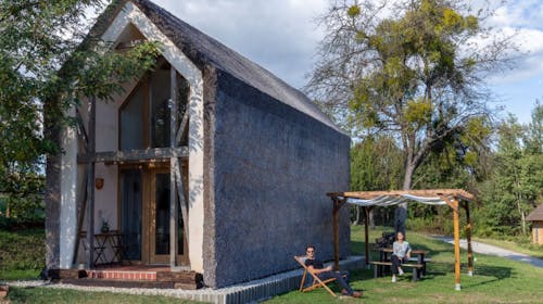 Goričko Resort - Ljeto u Konopljinoj kućici tijekom tjedna, Križevci, Slovenija - 129 EUR - 1x noćenje u Konopljinoj kućici za 2 osobe (1 dijete do 5,99 godina besplatno), Doručak