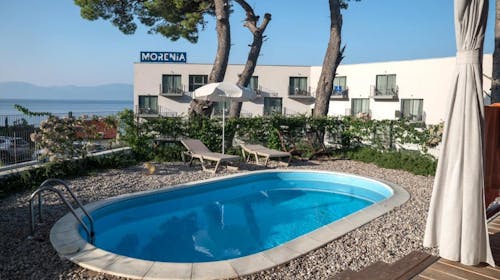 Park Villas by Morenia - All inclusive odmor u Deluxe kamping vili s privatnim bazenom, Podaca, Makarska rivijera, Dalmacija, Hrvatska - 2.730 EUR - 5x noćenje u kamping vili s privatnim grijanim bazenom za do 6 osoba (max. 4 odrasle osobe i 2 djece do 11,99 godina), All inclusive