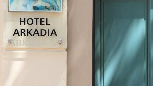 Hotel Arkadia Pecs, Pecs, Mađarska - 92 EUR - 2x noćenje u dvokrevetnoj sobi za 2 osobe, Bogat doručak