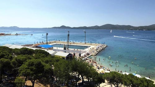 Villa Angie - Last minute obiteljski odmor u Biogradu na Moru, Biograd na Moru, Dalmacija, Hrvatska - 419 EUR - 6x noćenje u moderno opremljenom apartmanu za 4 osobe, Posteljina i ručnici
