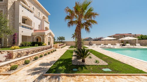 Chateau Dabo Luxury Pool Apartments - Obiteljski odmor na Pagu, Novalja, Hrvatska - 360 EUR - 3x noćenje u dvosobnom apartmanu (4+2) za 6 osoba, Korištenje vanjskog bazena
