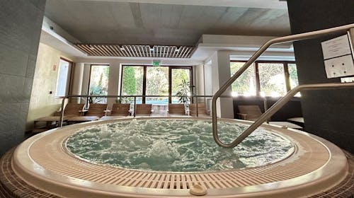 Hotel Bassiana Sarvar - Adults Only odmor, Sárvár, Mađarska - 371 EUR - 3x noćenje u Royal sobi za 2 osobe, Polupansion