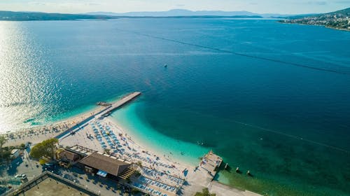 Hotel Selce - Last minute ljetni odmor tik uz obalu, Selce, Hrvatska - 1.079 EUR - 7x noćenje u dvokrevetnoj sobi u mansardi za 2 osobe (1 dijete do 6,99 godina besplatno), Polupansion
