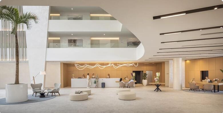 POSEBNA PONUDA! Luksuzan odmor u Khalani Hotel 5* by Aminess - 4 noćenja s polupansionom za 2 ili 3 osobe i 1 dijete uz korištenje bazena i wellness oaze