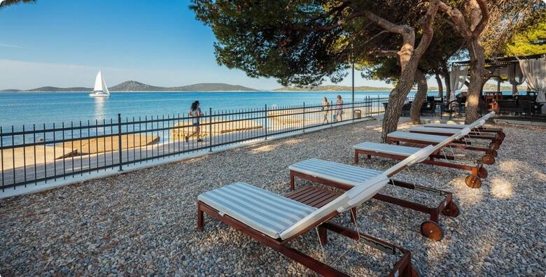 POSEBNA PONUDA! Svibanj i lipanj u Villi Arausa 4*, Vodice - 2 noćenja s polupansionom za 2 odraslih i 1 dijete do 14,99 g. + GRATIS paket za 1 dijete do 2,99 g.
